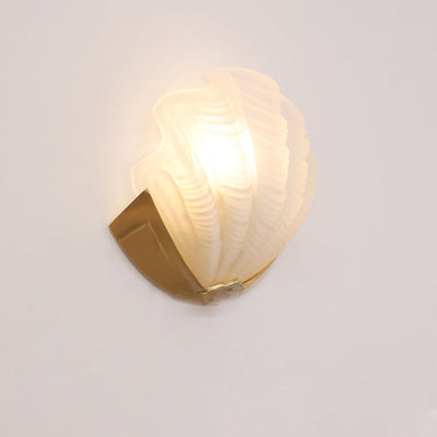 Modern Art Deco Shell Brass Glass 1-Light Wall Sconce Lamp For Living Room