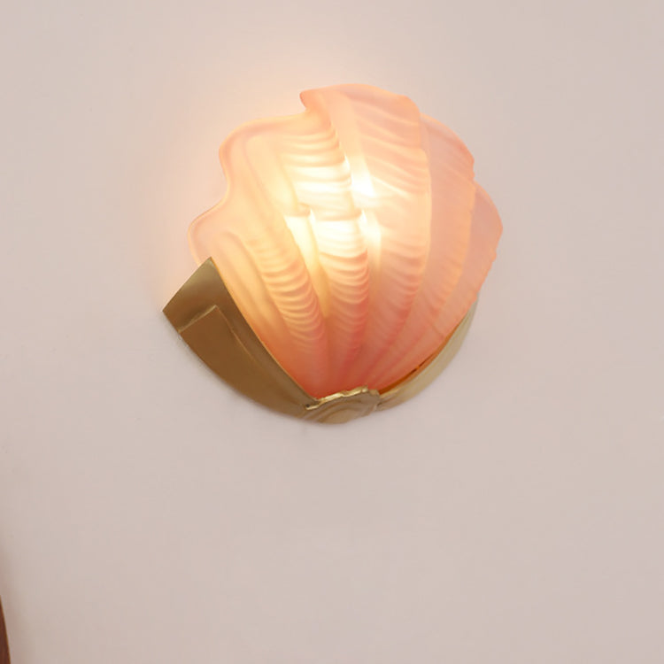 Modern Art Deco Shell Brass Glass 1-Light Wall Sconce Lamp For Living Room