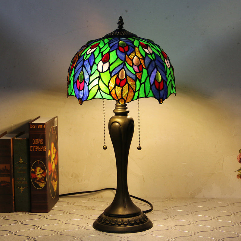 Traditional Tiffany Petal Glass Resin 1-Light Table Lamp For Living Room