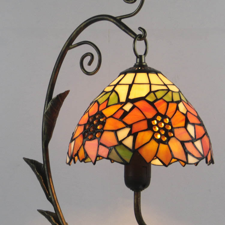 Traditional Tiffany Mouse Flower Resin Stained Glass 1-Light Table Lamp For Bedroom