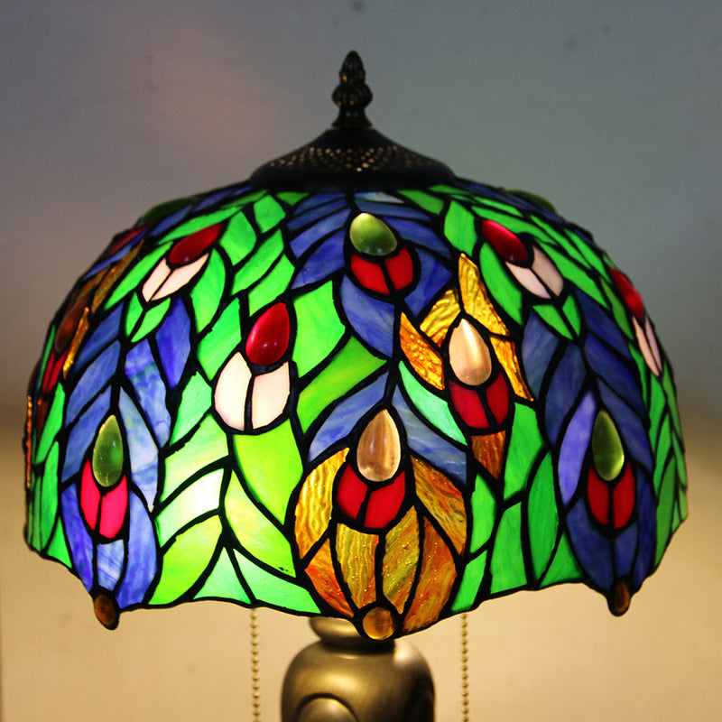 Traditional Tiffany Petal Glass Resin 1-Light Table Lamp For Living Room