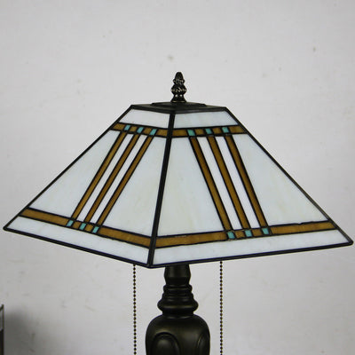 Traditional Tiffany Petal Glass Resin 1-Light Table Lamp For Living Room