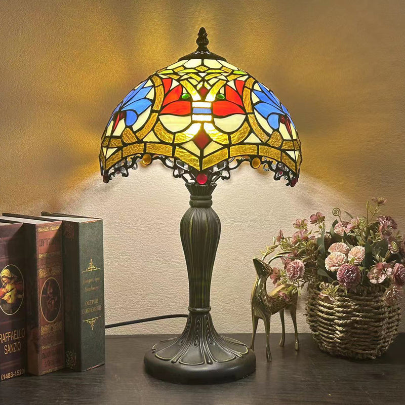 Traditional Tiffany Round Dome Flower Alloy Stained Glass 1-Light Table Lamp For Living Room