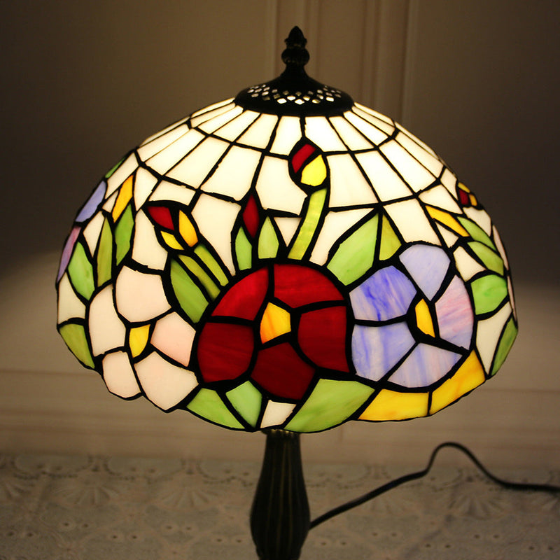 Traditional Tiffany Stained Glass Dome Shade Lotus Alloy Base 1-Light Table Lamp For Bedroom