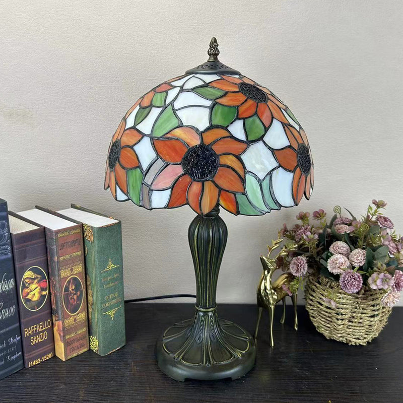 Traditional Tiffany Round Dome Flower Alloy Stained Glass 1-Light Table Lamp For Living Room