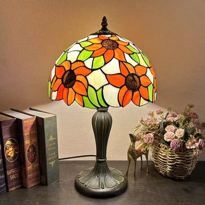 Traditional Tiffany Round Dome Flower Alloy Stained Glass 1-Light Table Lamp For Living Room