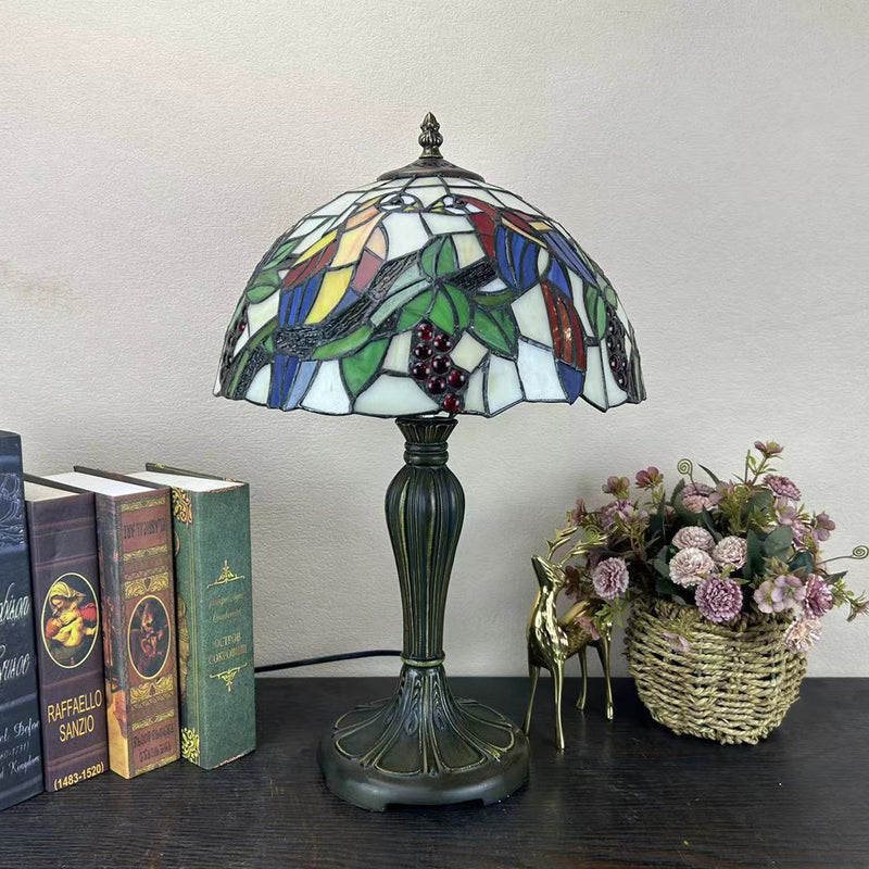 Traditional Tiffany Round Dome Flower Alloy Stained Glass 1-Light Table Lamp For Living Room