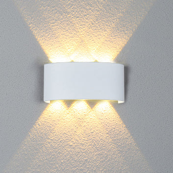 Moderne minimalistische LED-Wandleuchte aus Aluminium