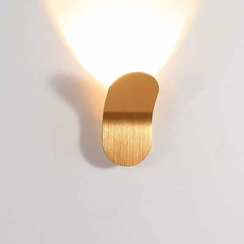 Moderne minimalistische drehbare LED-Wandleuchte