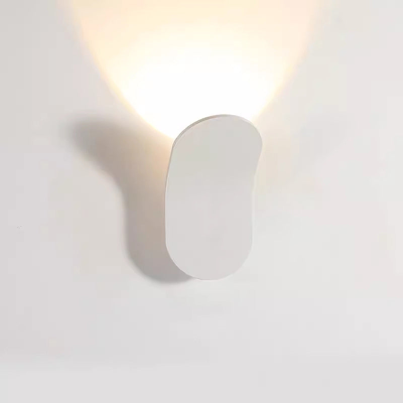 Moderne minimalistische drehbare LED-Wandleuchte