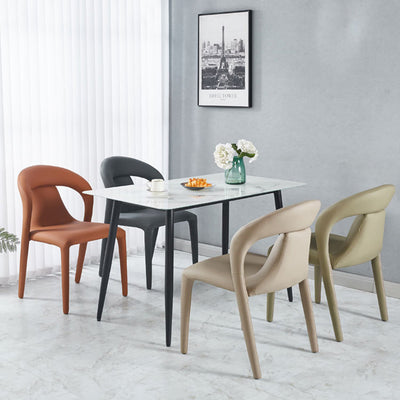 Chaise de salle à manger moderne minimaliste carrée en cuir rembourré avec dossier en acier au carbone 