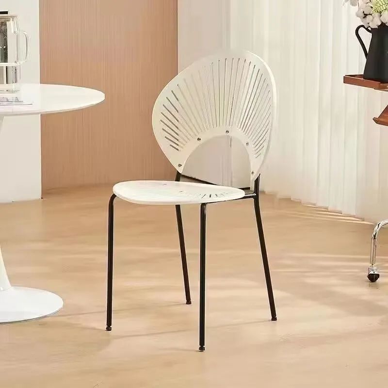 Contemporary Nordic Shell Solid Wood Carbon Steel Dining Chair Backrest For Dining Room