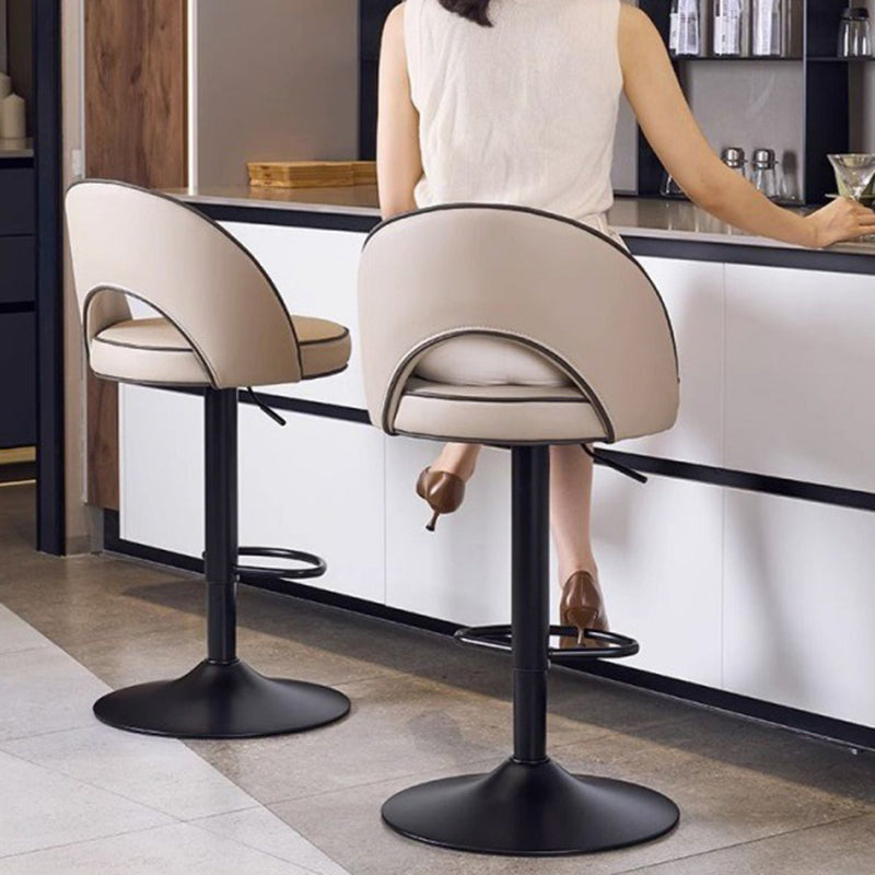 Tabouret de bar rond en cuir, métal et éponge avec dossier et repose-pieds pivotant, simplicité moderne, réglable en hauteur pour la cuisine 