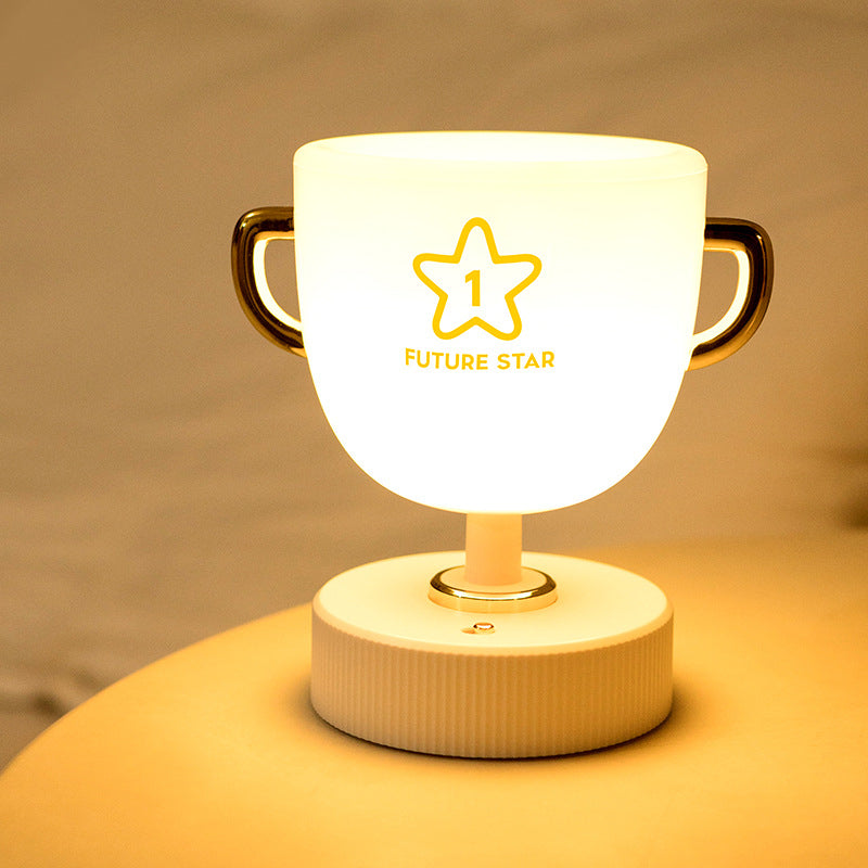 Zeitgenössische kreative Cup Kunststoff LED Tischlampe für Wohnzimmer 