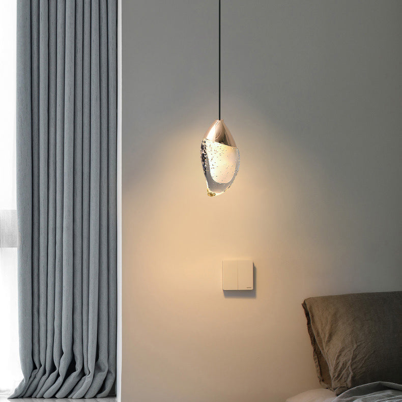 Moderne unbedeutende unregelmäßige ovale Hardware-Kristall-LED-Pendelleuchte für Schlafzimmer 