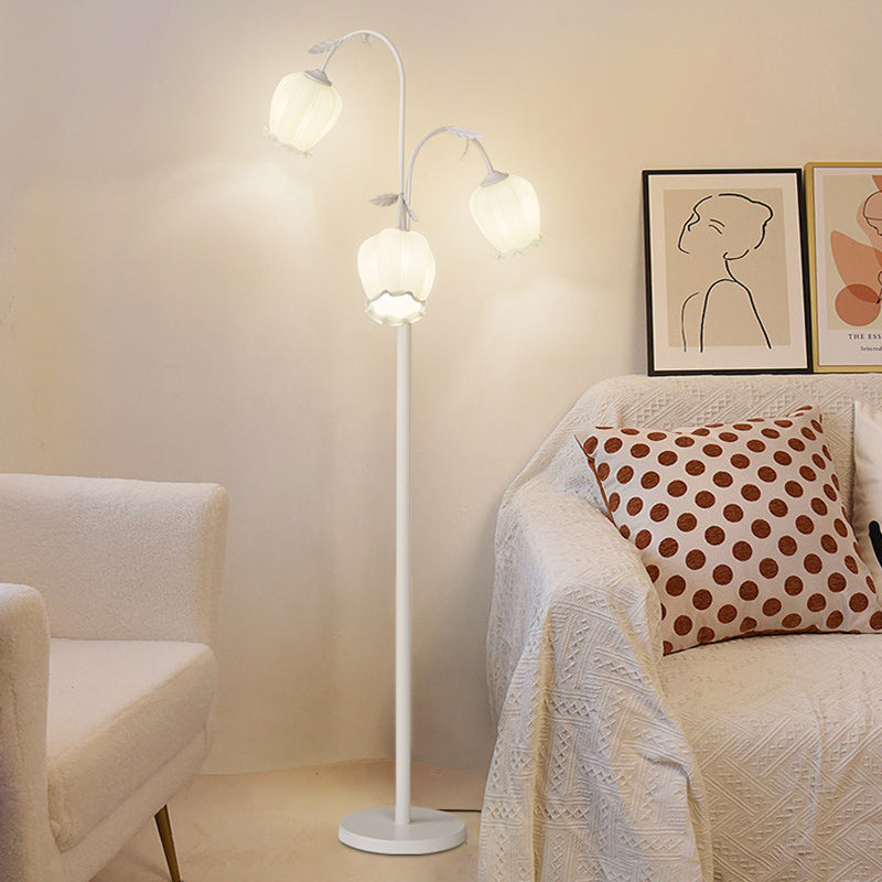 Moderne minimalistische lange Blume Eisenrahmen Glasschirm 2/3 Licht stehende Stehlampe für Wohnzimmer 