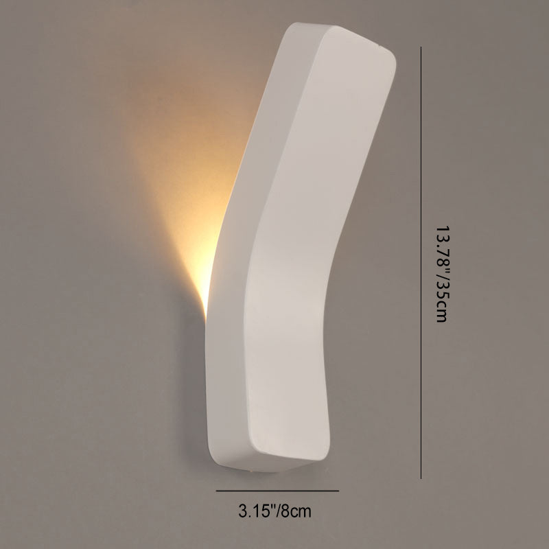 Moderne minimalistische gebogene Rechteck Eisen Schatten 1-Licht Wandleuchte Lampe für Wohnzimmer 