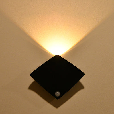 Modern Minimalist Sensor Diamond Devilfish Shape Acrylic LED Wall Sconce Lamp For Living Room