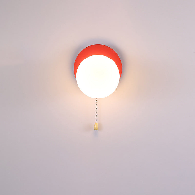 Moderne minimalistische runde quadratische Dreieckkugel Eisenglas 1-Licht Wandleuchte Lampe für Wohnzimmer 