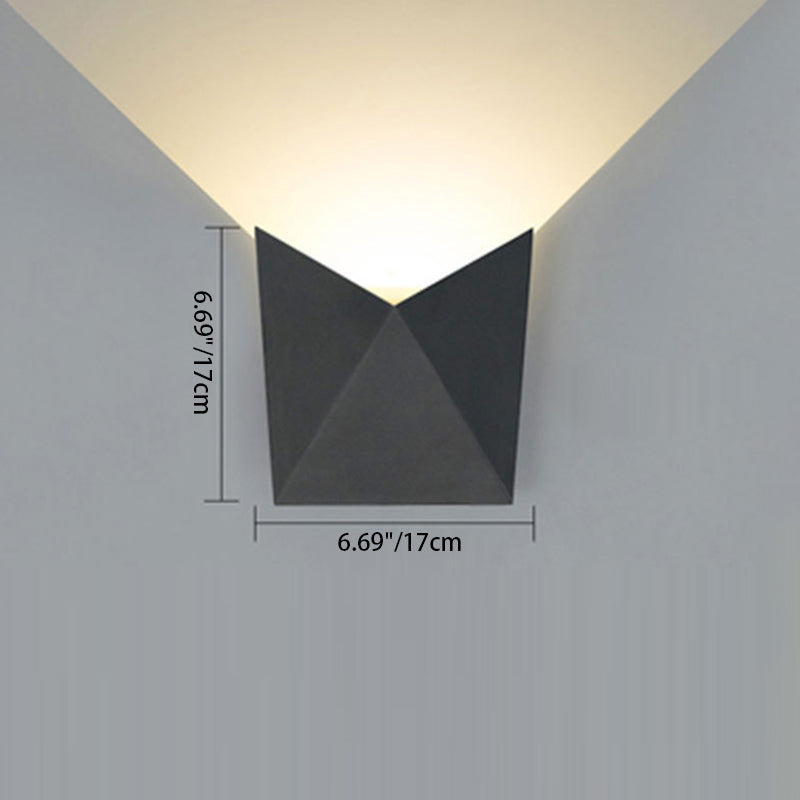 Modern Minimalist Irregular Shape Aluminum LED Wall Sconce Lamp For Living Room