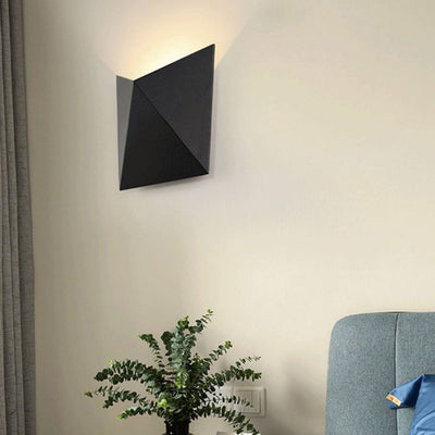 Modern Minimalist Irregular Shape Aluminum LED Wall Sconce Lamp For Living Room