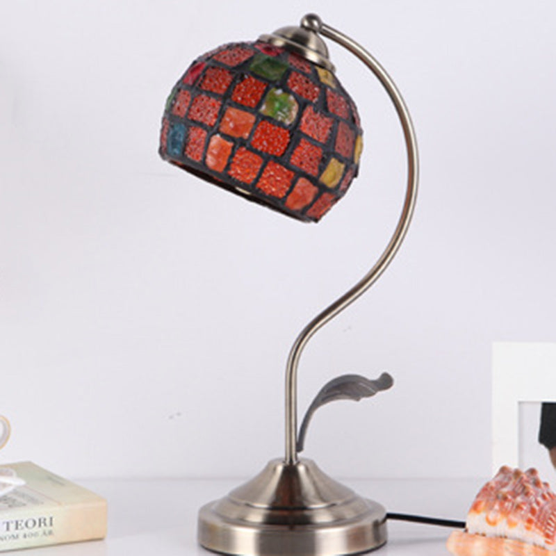 Lampe de Table à 1 Lumière avec Abat-jour en Verre Coloré, Base en Métal Courbé en Dôme Rond Tiffany Traditionnel pour Chambre 