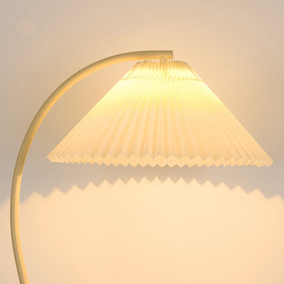 Moderne minimalistische kegelförmige 1-flammige Stehlampe aus Eisengewebe für das Wohnzimmer 