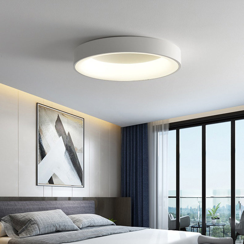 Contemporary Nordic Round Aluminum Acrylic LED Flush Mount Ceiling Light For Living Room