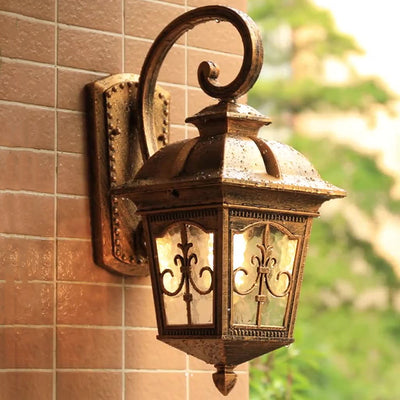 Traditional French Trapezoid Aluminum Glass 1-Light Wall Sconce Lamp For Garden