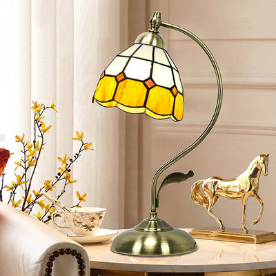 Traditional Tiffany Dome Iron Glass 1-Light Table Lamp For Living Room