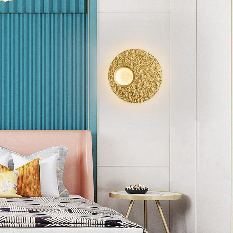 Contemporary Scandinavian Round Iron Resin LED Wall Sconce Lamp For Living Room