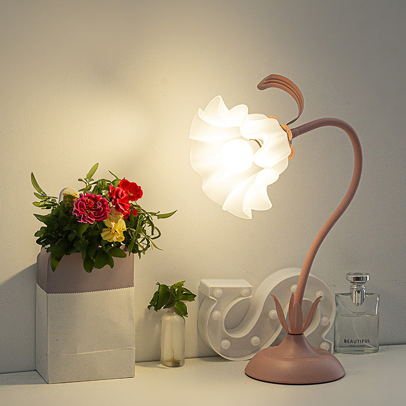 Contemporary Creative Flower Iron Acrylic 1-Light Table Lamp For Living Room