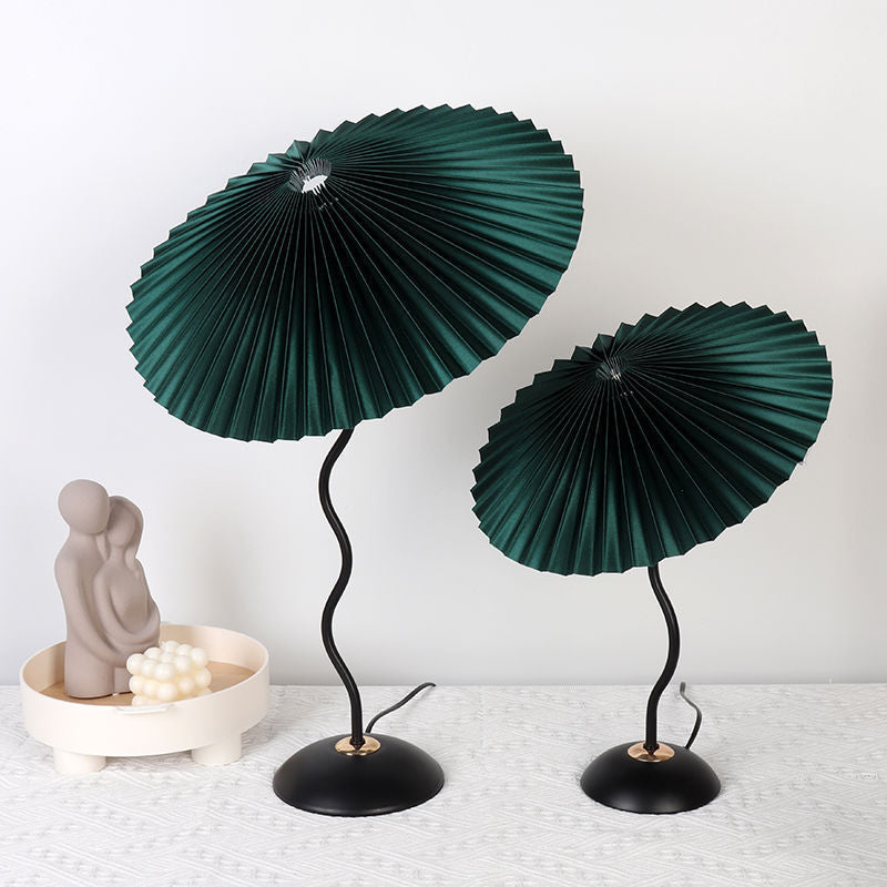 Contemporary Nordic Pleated Linen PVC Umbrella Shaped Curve Iron 1-Light Table Lamp For Living Room