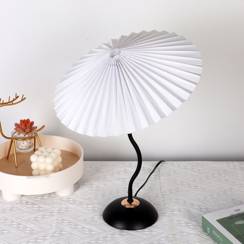 Contemporary Nordic Pleated Linen PVC Umbrella Shaped Curve Iron 1-Light Table Lamp For Living Room