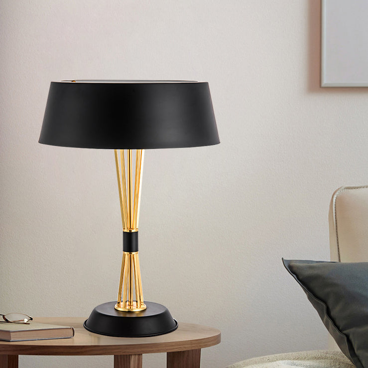 Modern Luxury Iron Metal Sticks Semi Round Lamp Shade 3-Light Table Lamp For Bedroom