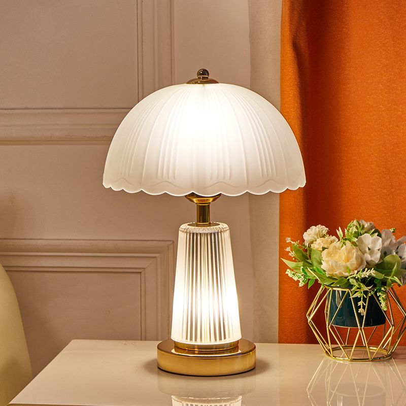 Modern Luxury Round Base Petal Shape Iron Acrylic Glass 1-Light Table Lamp For Bedroom