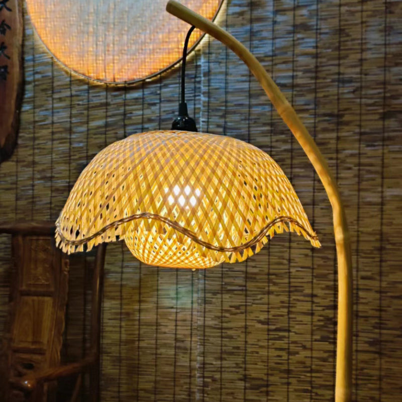 Zeitgenössische Boho Hutform Rattan Metall 1-Licht Tischlampe für Schlafzimmer 