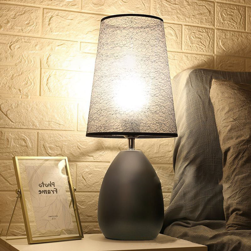 Contemporary Luxury Trapezoidal Crack Fabric Shade Iron 1-Light Table Lamp For Bedroom