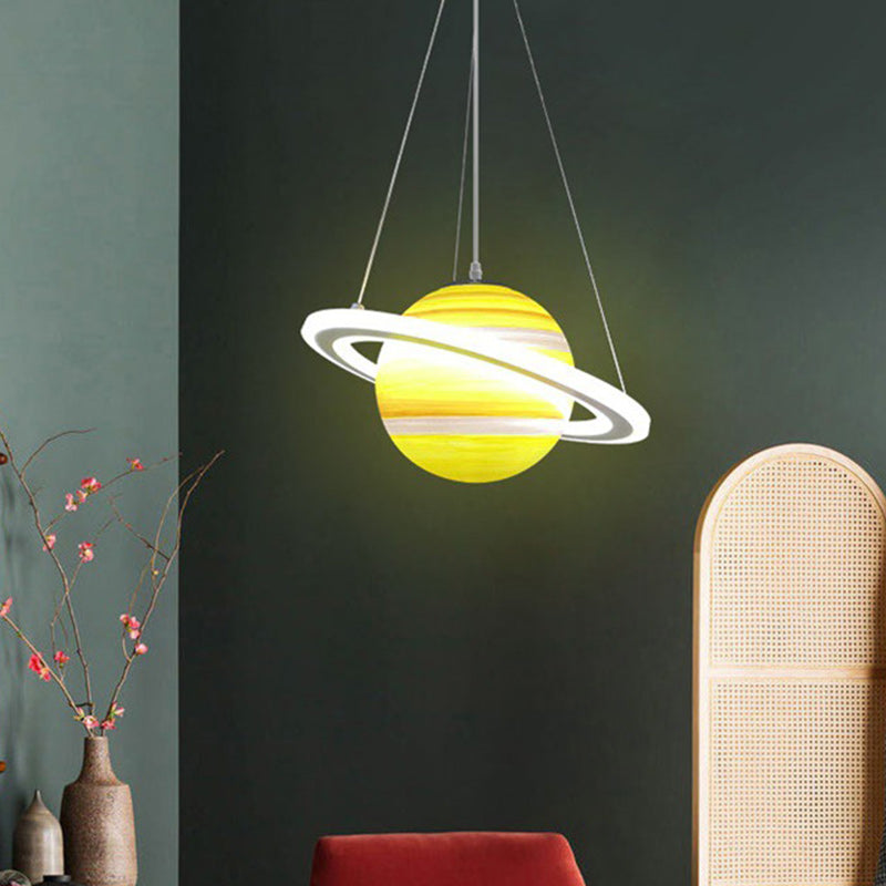 Moderne minimalistische Cartoon Kinder Ball Kreis Planet Eisen PVC 1-Licht Pendelleuchte für Schlafzimmer 