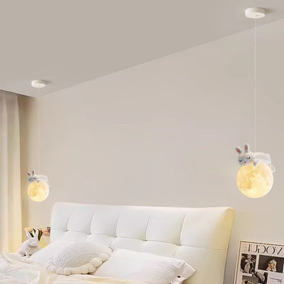 Moderne minimalistische Cartoon-Kinder-Mond-niedliche Tier-Bär-Kaninchen-Hund-Elefant-Schaf-Harz-Hardware PE 1-Licht-Pendelleuchte für Schlafzimmer 