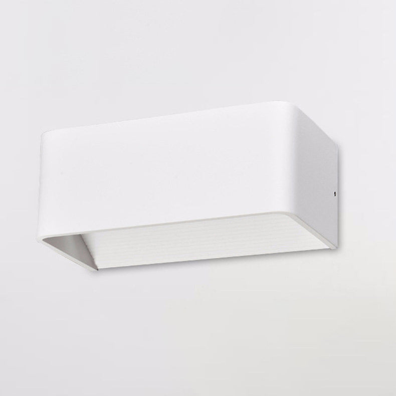 Moderne minimalistische rechteckige Aluminium-LED-Wandleuchte für das Wohnzimmer 