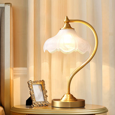 Traditional European Floral Round Copper Glass 1-Light Table Lamp For Bedroom