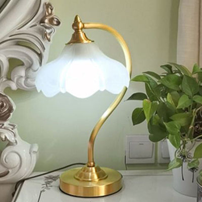 Traditional European Floral Round Copper Glass 1-Light Table Lamp For Bedroom