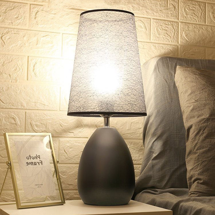 Contemporary Scandinavian Round Table Oval Iron Fabric 1-Light Table Lamp For Bedroom