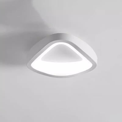 Traditional Japanese Geometric Triangle Iron PE LED Flush Mount Ceiling Light For Living Room