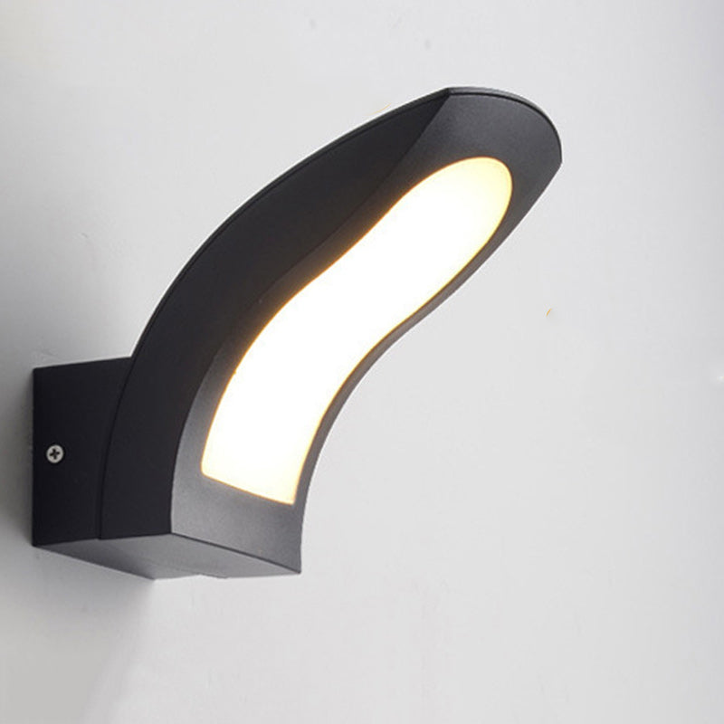 Modern Minimalist Curved Aluminum LED Waterproof Outdoor Wall Sconce Lamp For Garden