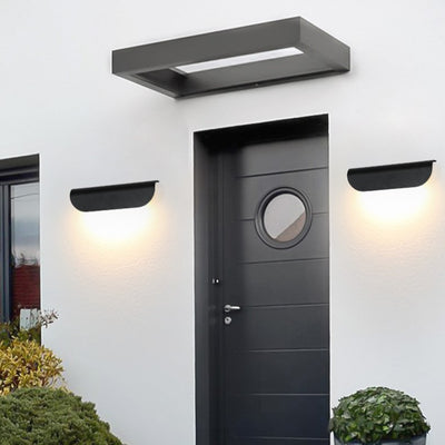 Moderne minimalistische wasserdichte Dreieck-Halbkreis-Druckguss-Aluminium-PC-LED-Wandleuchte für die Terrasse im Freien 