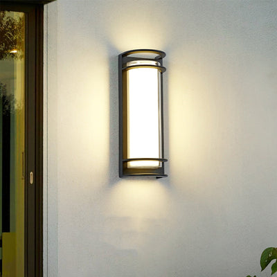 Moderne minimalistische wasserdichte Dreieck-Halbkreis-Druckguss-Aluminium-PC-LED-Wandleuchte für die Terrasse im Freien 