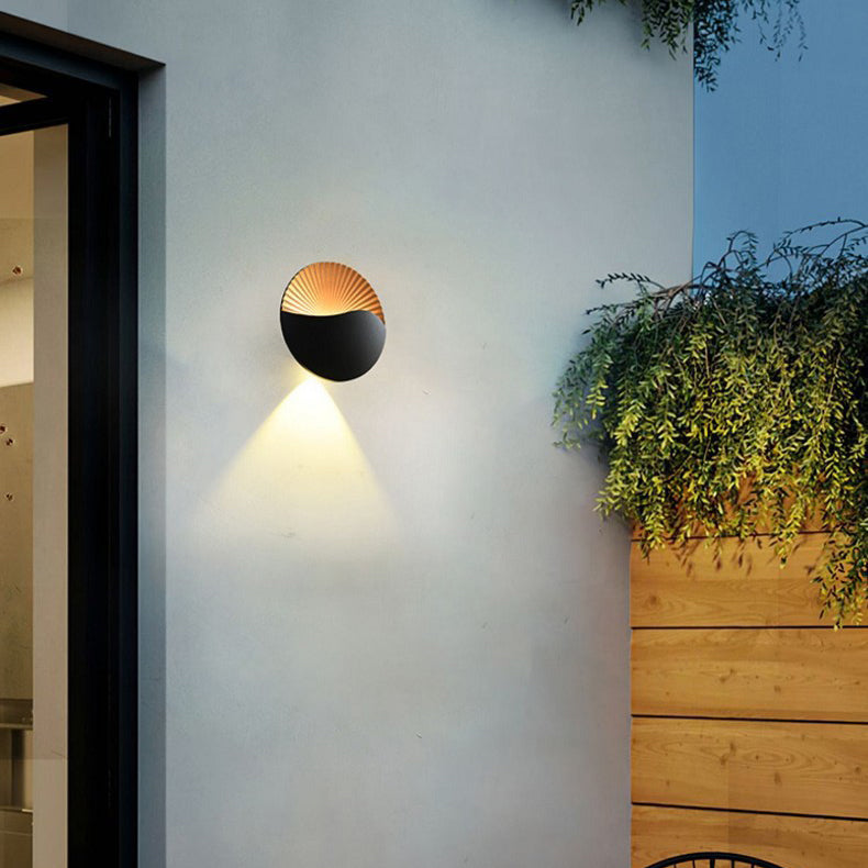 Modern Simplicity Aluminum PC Round LED Outdoor Wall Sconce Lamp For Garden