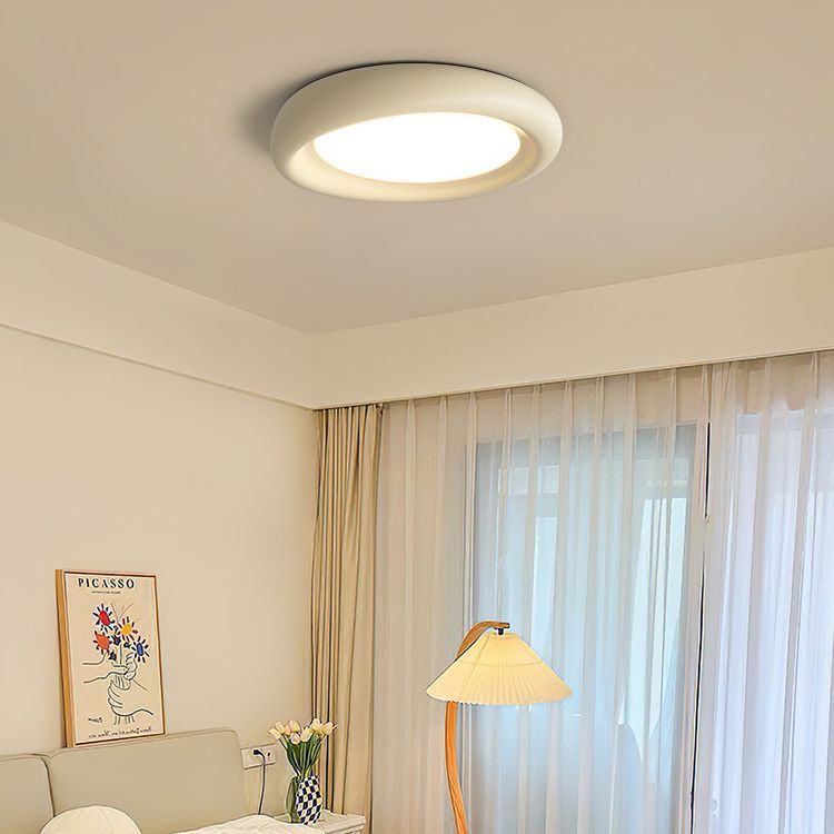 Contemporary Scandinavian Resin Oval LED Flush Mount Ceiling Light For Living Room